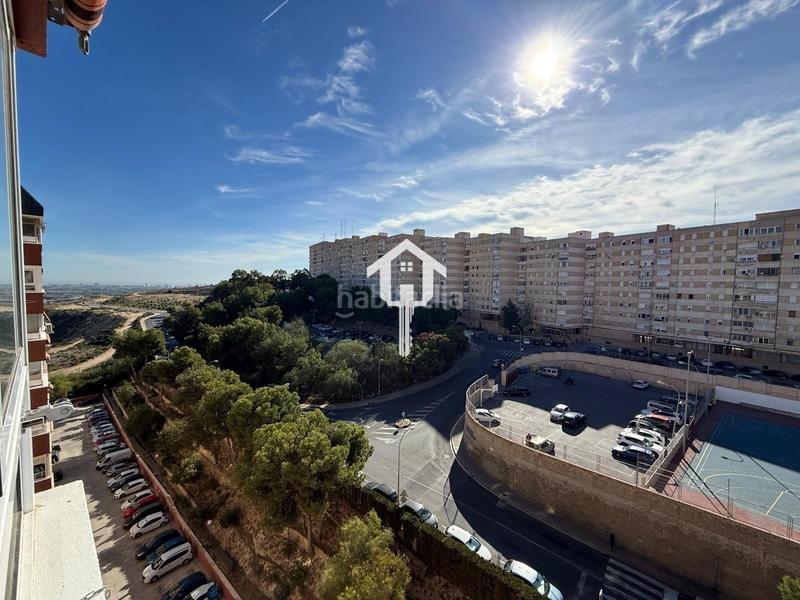 Foto 2701a130-0554-4e46-91a7-a8b28bba23c0. Piso  en venta en ciudad elegida, 3 habitaciones, piscina, garaje y vistas al mar en Alicante