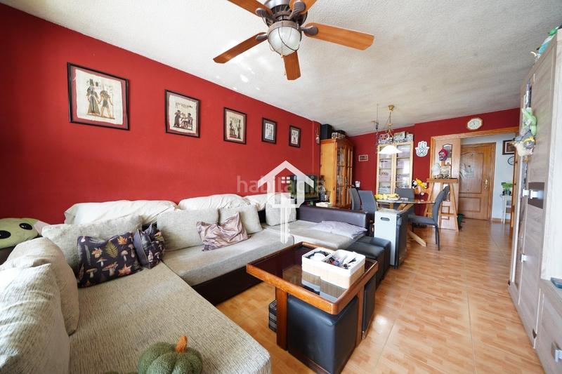 Foto 28677d2c-5594-470c-aa8c-ad5988964b4e. Piso  en venta en ciudad elegida, 3 habitaciones, piscina, garaje y vistas al mar en Alicante