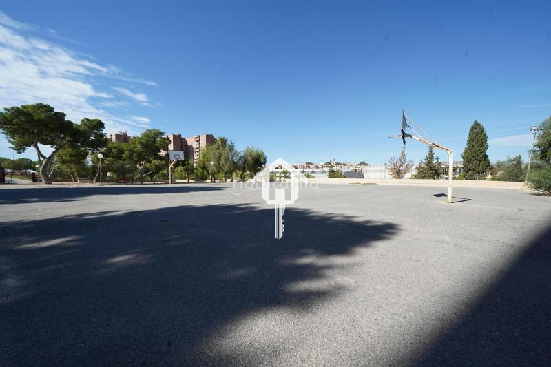 Foto 5e737da2-c832-4dfc-9947-b6394488aabb. Piso  en venta en ciudad elegida, 3 habitaciones, piscina, garaje y vistas al mar en Alicante