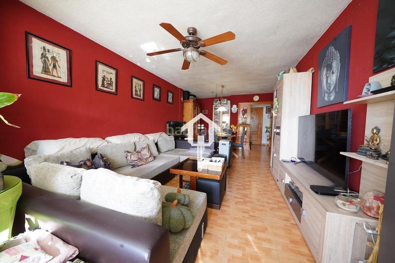 Foto 6cd19906-6fd4-4e7d-a183-87f7b0db7505. Piso  en venta en ciudad elegida, 3 habitaciones, piscina, garaje y vistas al mar en Alicante