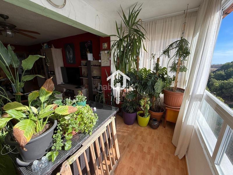 Foto 89e67eba-f31e-401d-86b0-87e5858a4975. Piso  en venta en ciudad elegida, 3 habitaciones, piscina, garaje y vistas al mar en Alicante