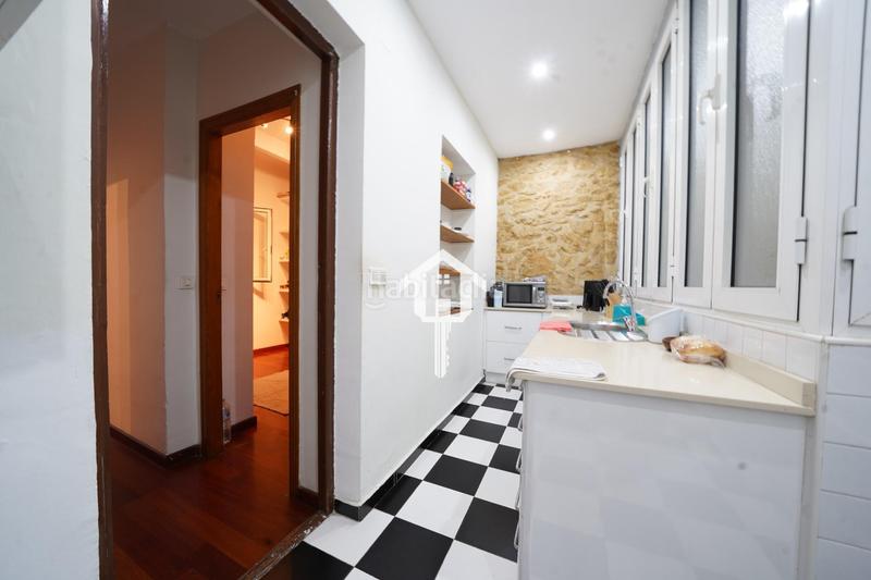 Foto 2876b9cf-79ad-42ba-b470-f470bfaba02f. Piso inmoparadise ofrece espectacular piso en venta en exclusiva en el centro en Alicante