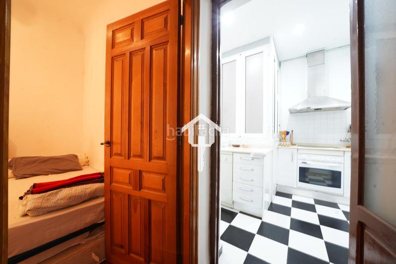 Foto b02a0573-9e0b-4ca6-a8f9-49849d0f4e83. Piso inmoparadise ofrece espectacular piso en venta en exclusiva en el centro en Alicante