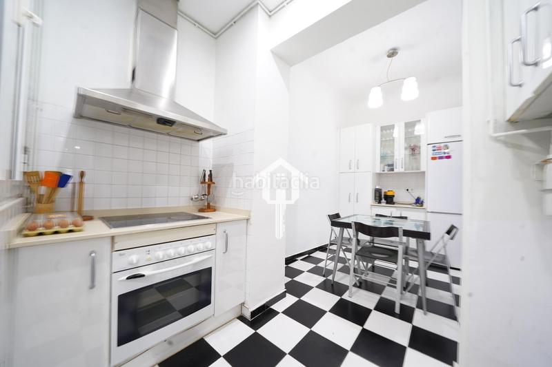 Foto b6b21f70-6a53-4319-8918-842c241d847c. Piso inmoparadise ofrece espectacular piso en venta en exclusiva en el centro en Alicante