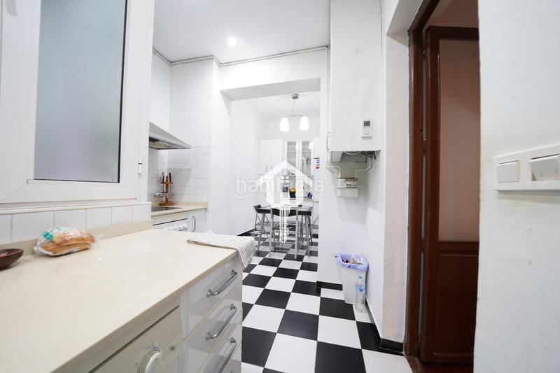 Foto b6fac838-bc3f-475f-986d-74852235c6ee. Piso inmoparadise ofrece espectacular piso en venta en exclusiva en el centro en Alicante