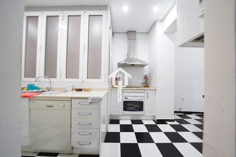 Foto d11abb9a-f60e-4543-b206-37b6509e6963. Piso inmoparadise ofrece espectacular piso en venta en exclusiva en el centro en Alicante