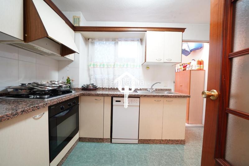 Foto 12165059-8a27-419e-b6af-11bbe6f2e1d3. Etagenwohnung mit parking in Ensanche-Diputación Alicante