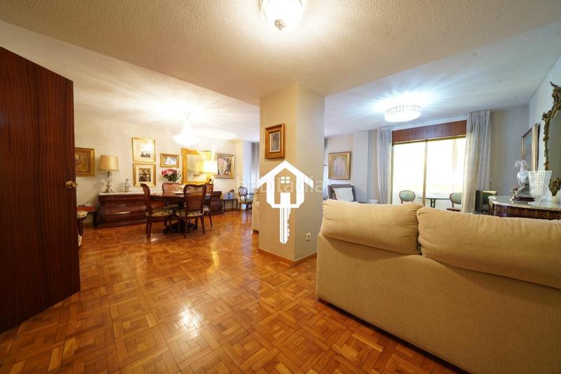 Foto 187574a6-fd8a-48b7-b7f1-46ed464b0c22. Etagenwohnung mit parking in Ensanche-Diputación Alicante