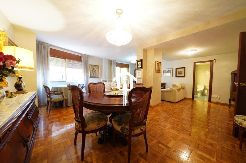 Foto 199fcd78-43de-4d79-a79d-b3e727b49ad4. Etagenwohnung mit parking in Ensanche-Diputación Alicante