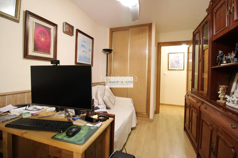 Foto f77ab117-8ed4-400f-8f4e-f338d52a1324. Piso  en venta en Carolinas Bajas, con patio, balcón y garaje en Alicante