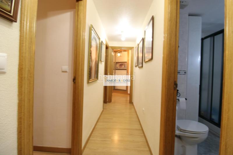 Foto f85403f7-bf10-4ce9-95d7-f5a4cd3980bc. Piso  en venta en Carolinas Bajas, con patio, balcón y garaje en Alicante