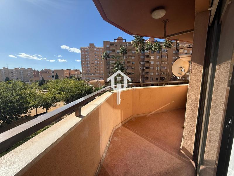 Foto 0409350c-322c-45f1-879f-3c00a3f04b4e. Pis amb aparcament piscina a San Blas Alicante