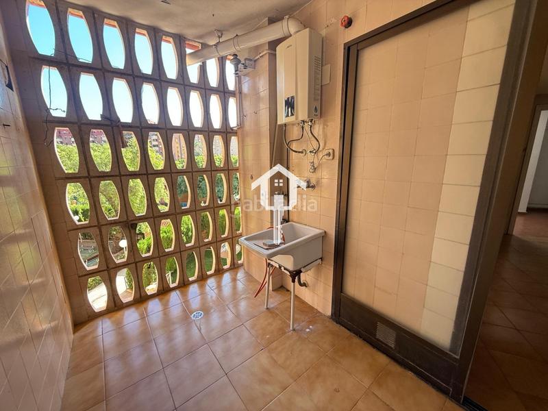 Foto 1f18bc5c-99d5-44c9-9851-56f0b3c44803. Pis amb aparcament piscina a San Blas Alicante