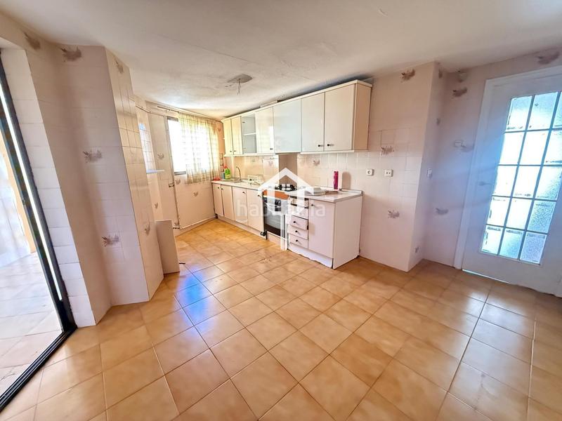 Foto 5ab323ec-1f6f-41bd-845b-78fd5d695d65. Pis amb aparcament piscina a San Blas Alicante