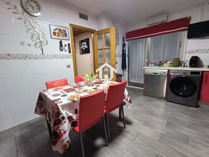 Foto 048fe328-40a2-4f72-b07c-cd3bccc8139b. Maison jumelée avec chauffage parking dans Centro Sant Vicent del Raspeig