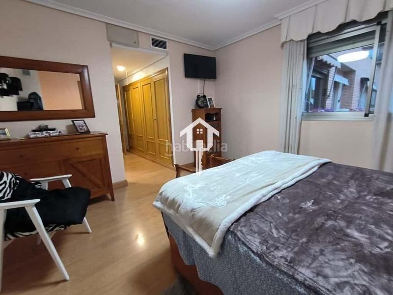 Foto 7fd4ff75-8dad-49ca-83b0-41147ecd2e9b. Maison jumelée avec chauffage parking dans Centro Sant Vicent del Raspeig