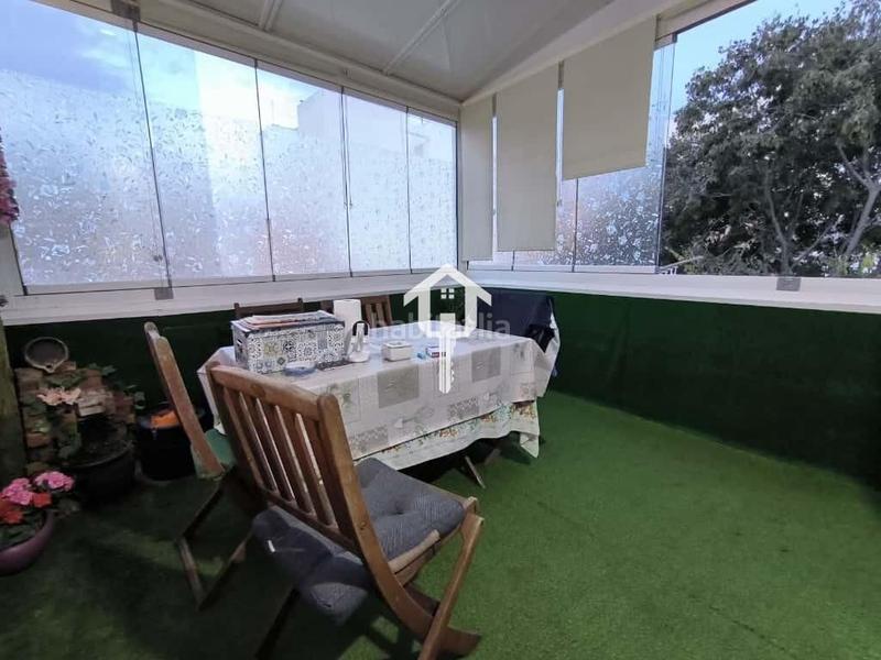 Foto c6bd483c-886f-42a3-9505-89a102cb0800. Maison jumelée avec chauffage parking dans Centro Sant Vicent del Raspeig