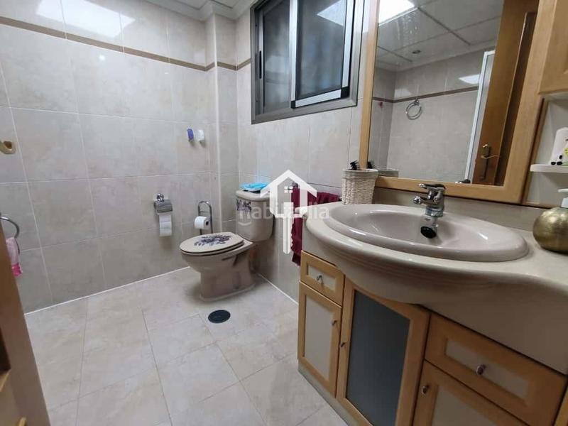 Foto 62ca8f10-a700-439a-9be1-93875c832ee9. Semi detached house with heating parking in Centro Sant Vicent del Raspeig