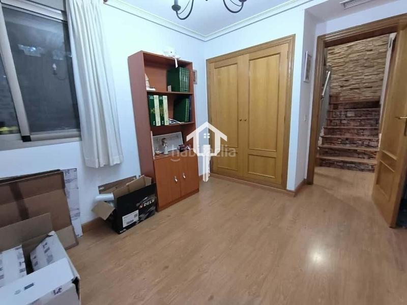 Foto 779c3a7e-6281-43d8-876e-64e51be051b1. Semi detached house with heating parking in Centro Sant Vicent del Raspeig