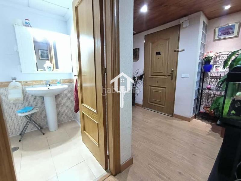 Foto a810bf59-fa2c-4af4-9e88-eed51fefce36. Semi detached house with heating parking in Centro Sant Vicent del Raspeig