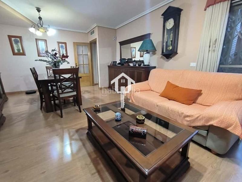 Foto f2c09dd5-b716-4482-a3f9-4157965dc64e. Semi detached house with heating parking in Centro Sant Vicent del Raspeig