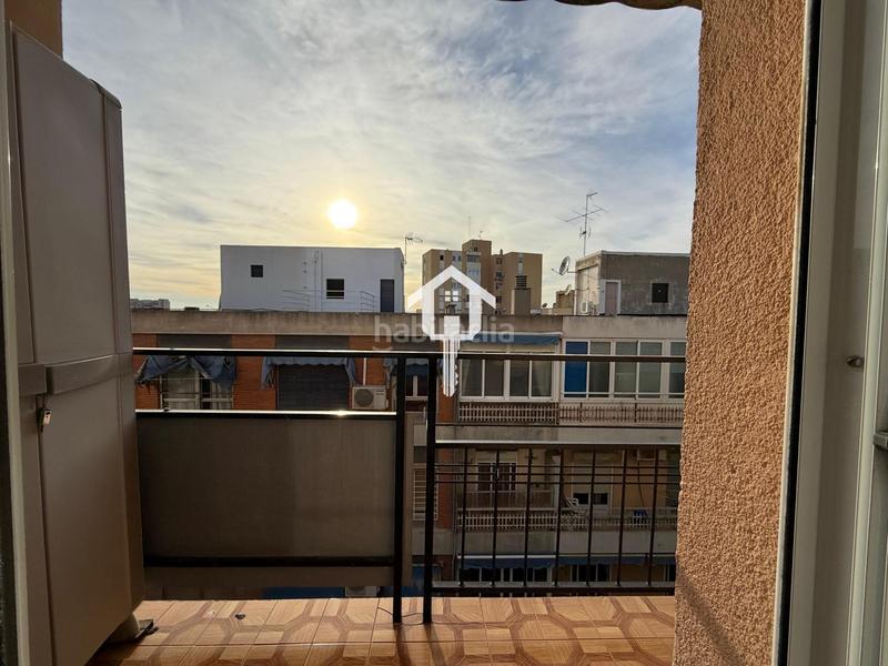 Foto 199e7ce7-5123-45c3-a16e-dc0cc490e5a0. Pis a San Blas Alicante