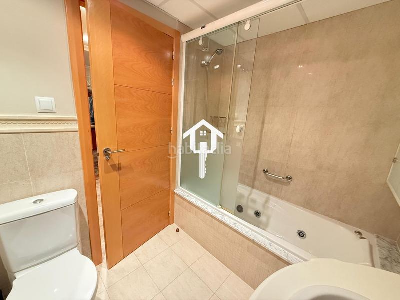 Foto b9cc3f9f-8247-42e5-922d-b549e3ba8a6d. Flat in Barrio del Centro Alicante