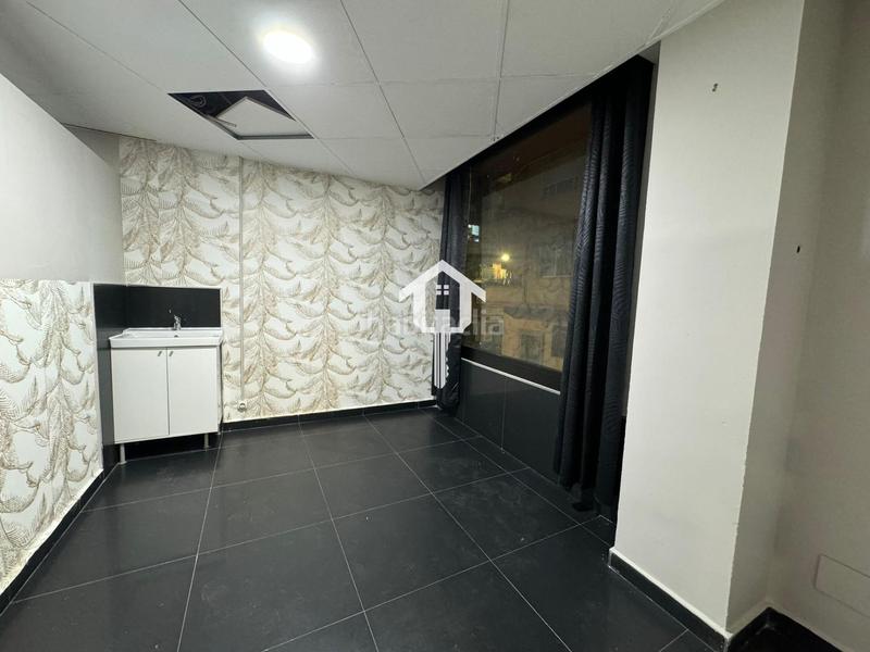 Foto 3d57033e-66f4-4e45-8be7-80c453f3f987. Business premise in Carolinas Altas Alicante