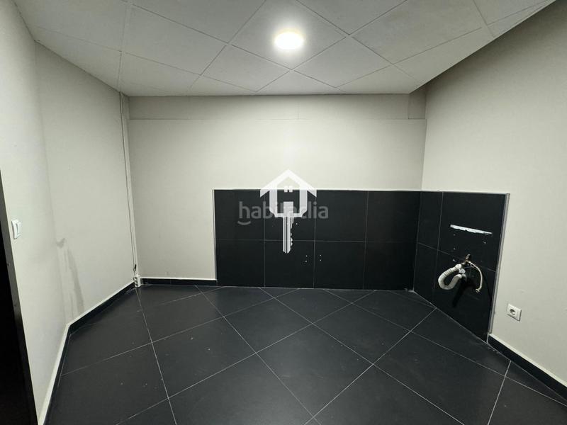 Foto b8d7e535-b7e0-4043-a7fa-9e60ba5e931a. Business premise in Carolinas Altas Alicante