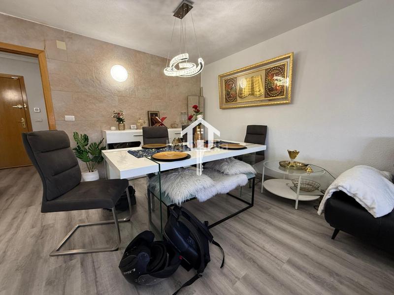 Foto c63e2c7b-41d2-4e57-9d9d-578e72190131. Appartement avec piscine dans San Blas Alicante