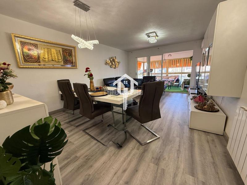 Foto eba6da37-5751-415a-ad5d-e5df4081baab. Appartement avec piscine dans San Blas Alicante