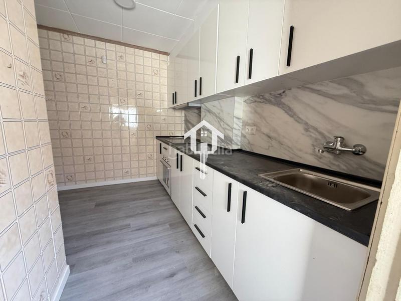 Foto a7a37d3f-ea5d-4d9d-b11b-777f5781ac43. Appartamento in Pla de Bon Repós Alicante