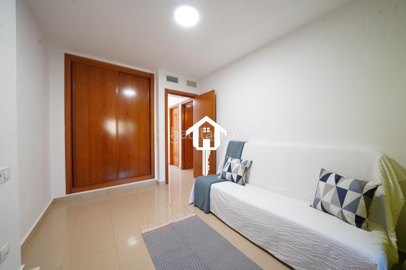 Foto 02d564d7-2bf8-4bf2-8fb6-18b904cc14b5. Casa adossada amb aparcament piscina a Pueblo Acantilado-Lanuza Campello (el)