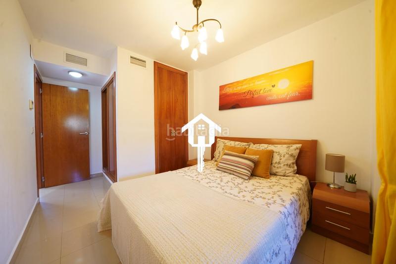 Foto 3169d922-b6f4-4c0f-8793-8cc346d0e7bd. Casa adossada amb aparcament piscina a Pueblo Acantilado-Lanuza Campello (el)