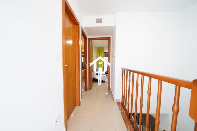 Foto 44e40102-060f-4cc6-bf64-7ccf4e629283. Casa adossada amb aparcament piscina a Pueblo Acantilado-Lanuza Campello (el)