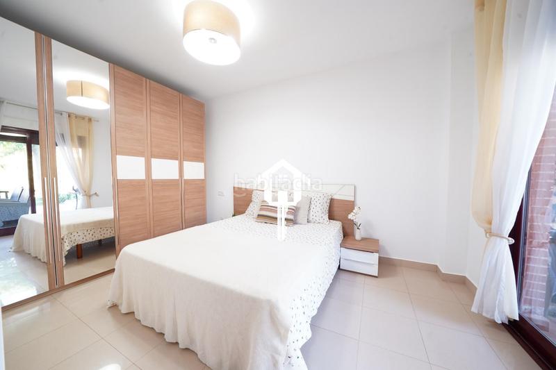 Foto 64103730-98ef-4cdd-b364-7965a31f9b6d. Casa adossada amb aparcament piscina a Pueblo Acantilado-Lanuza Campello (el)