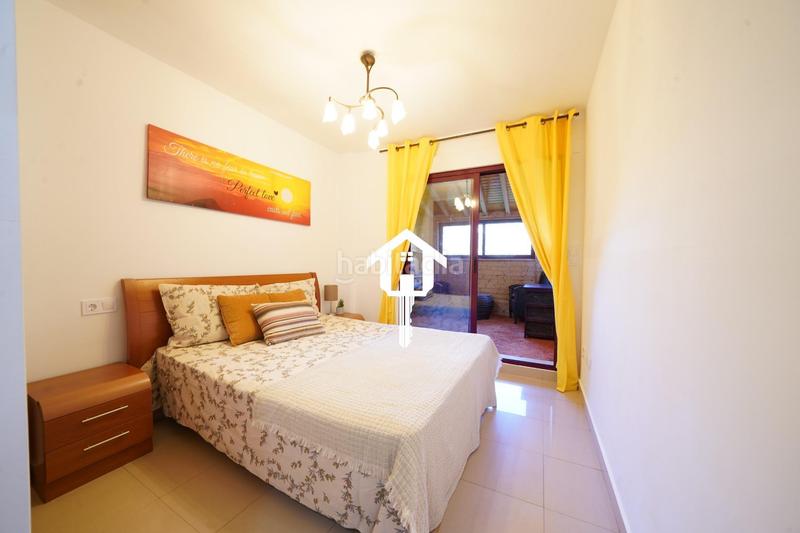 Foto 7954d2f5-a4bf-4188-99a6-932d0bc28f5c. Casa adossada amb aparcament piscina a Pueblo Acantilado-Lanuza Campello (el)