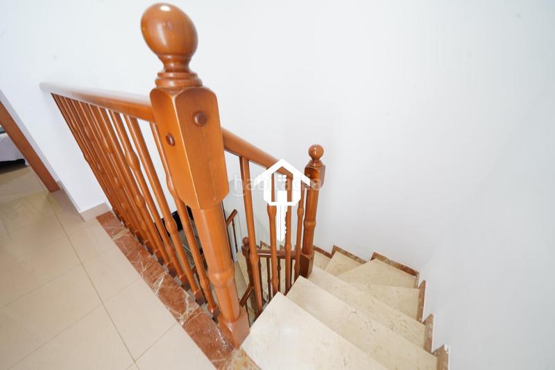 Foto 7ffea543-2bcc-43cd-a36e-06e1ebe60eb1. Casa adossada amb aparcament piscina a Pueblo Acantilado-Lanuza Campello (el)