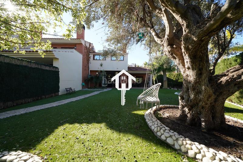 Foto b8bebf5a-e554-4976-9182-999232f10fc6. Casa adossada amb aparcament piscina a Pueblo Acantilado-Lanuza Campello (el)