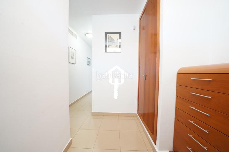 Foto bbd9863d-9d13-4646-9fd6-ba584557c37e. Casa adossada amb aparcament piscina a Pueblo Acantilado-Lanuza Campello (el)