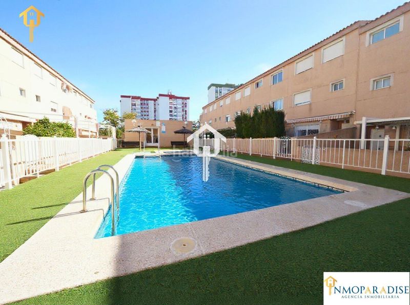 Foto 5973e869-0d42-4d55-a24b-a84a0fb6c9df. Casa adossada amb calefacció aparcament piscina a Alicante