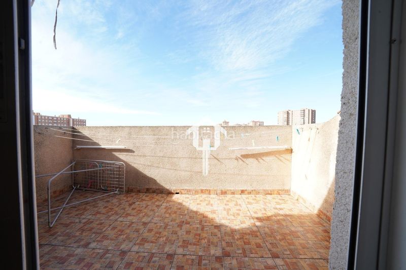 Foto 5fffa890-223b-4e0c-955e-7942ec1c5eb8. Casa adossada amb calefacció aparcament piscina a Alicante