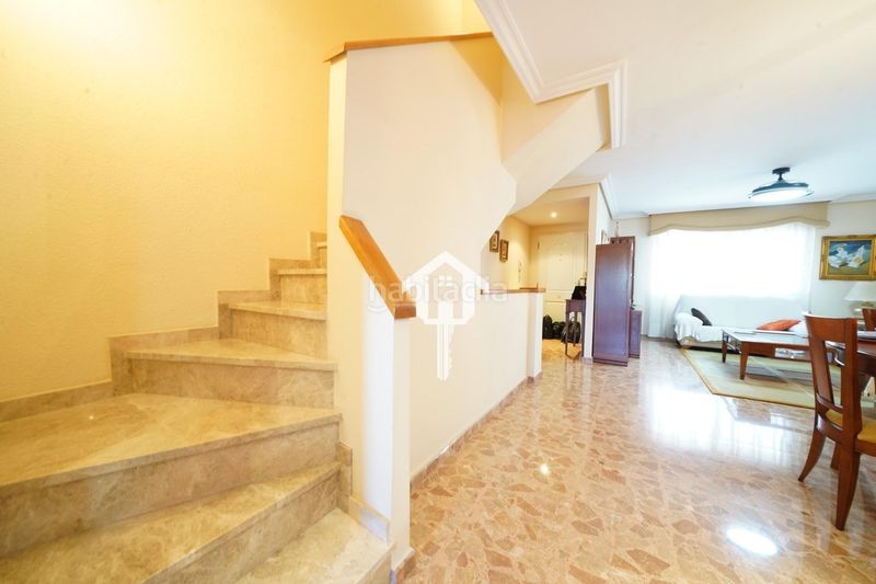 Foto a02365de-d4e1-408d-a34f-f48bd6a638af. Casa adossada amb calefacció aparcament piscina a Alicante