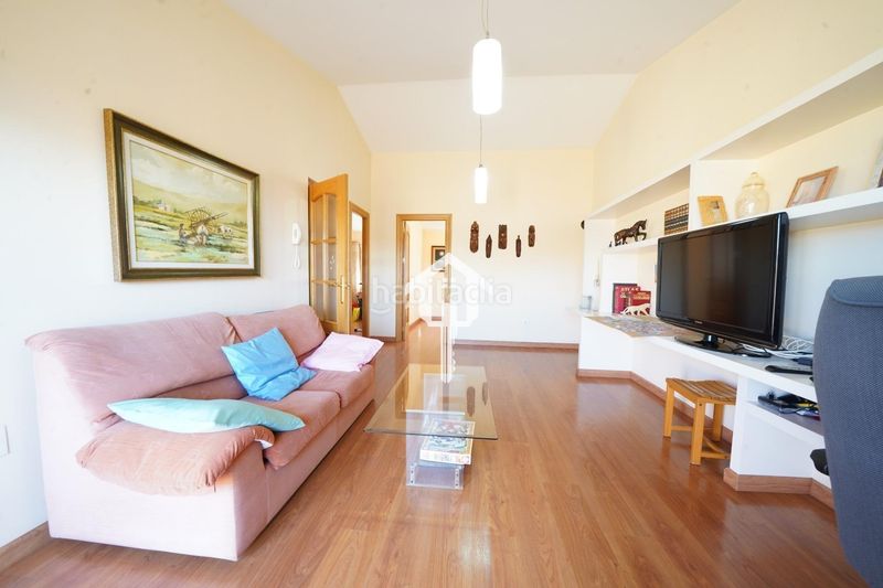 Foto b606e766-80bd-4ca8-abce-99aed4aacda7. Casa adossada amb calefacció aparcament piscina a Alicante