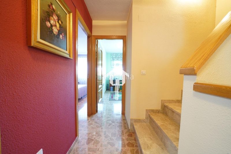 Foto bbe9e234-f42f-4b1c-bbb9-1ba161c9860b. Casa adossada amb calefacció aparcament piscina a Alicante