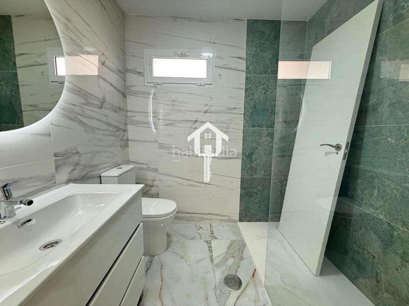 Foto ae73a506-2342-4437-a000-f5b3ecff2461. Piso en Ciudad de Asís Alicante