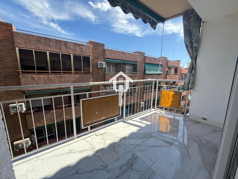 Foto df68db77-a9d8-4d07-ad55-bd8d48907e4c. Piso en Ciudad de Asís Alicante