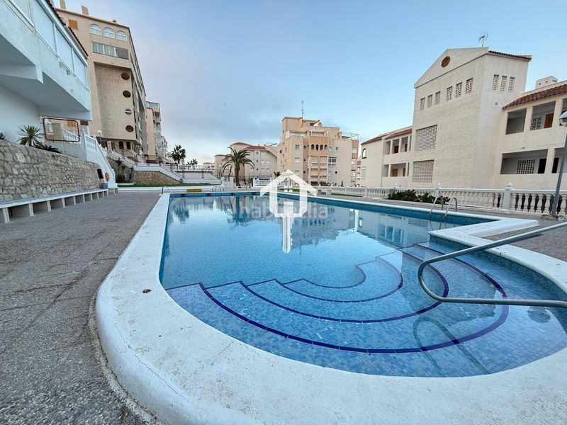 Foto 57abb79f-216c-4281-9143-19b33dceb58f. Casa adosada en Los Arenales del Sol Elche / Elx