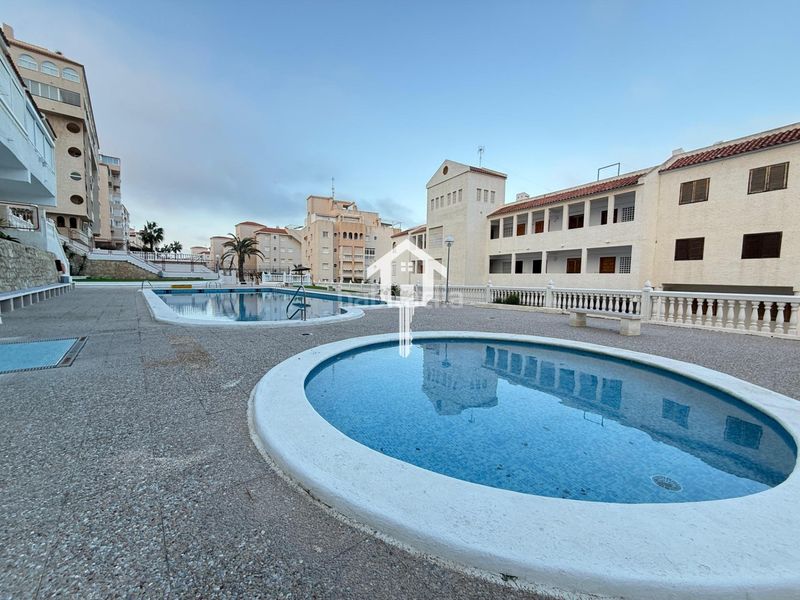 Foto bee3cb9d-4485-4c76-9f35-ed611fd9b365. Casa adosada en Los Arenales del Sol Elche / Elx