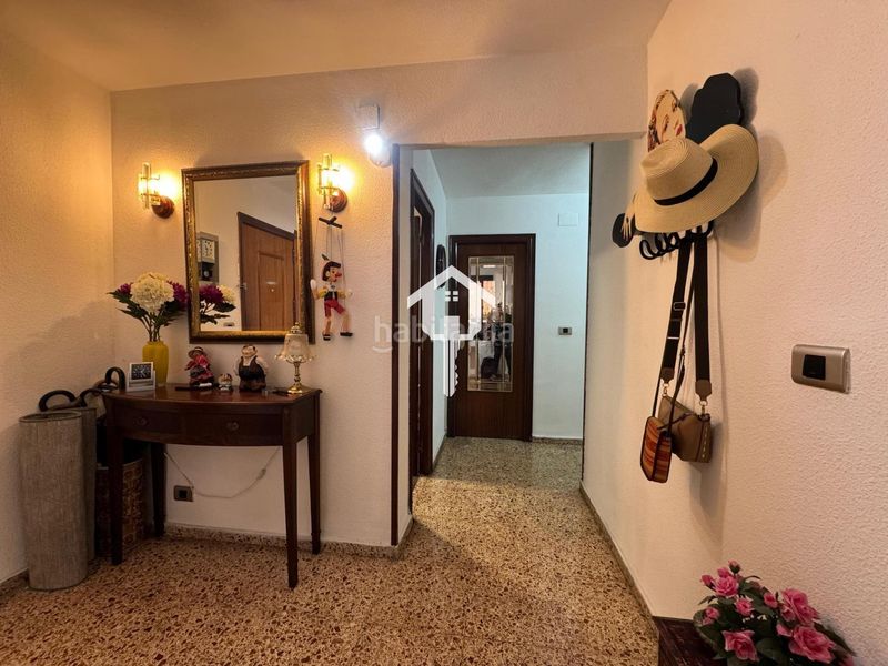Foto 2f63e954-fb1b-46c8-a096-70674536ce8e. Pis amb aparcament a Carolinas Altas Alicante